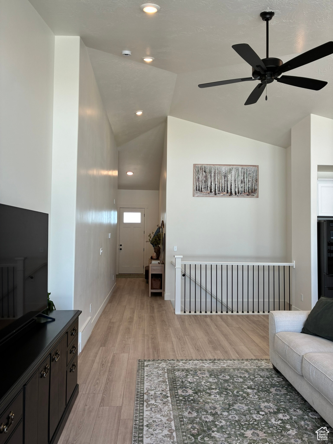 1573 E LYNX LN