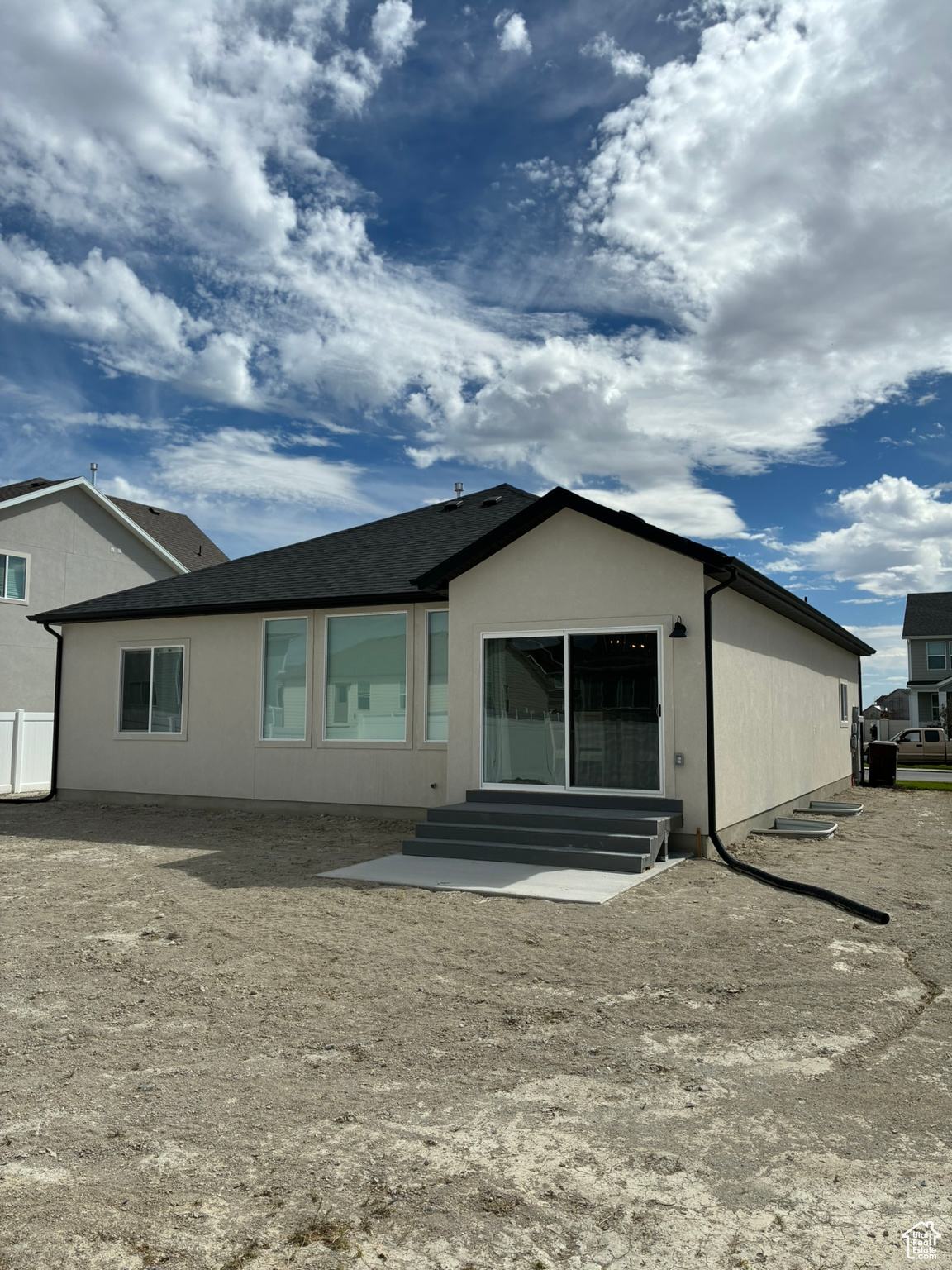 1573 E LYNX LN