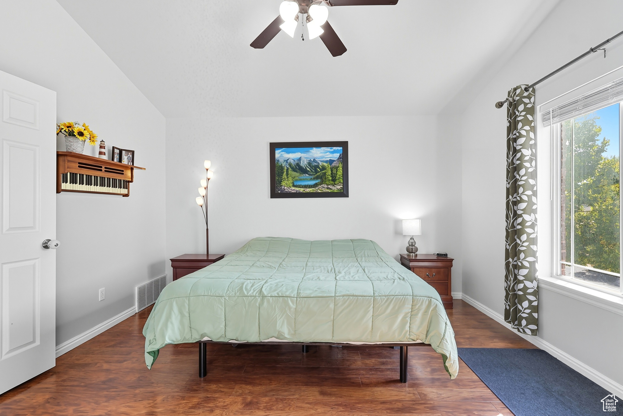 691 TRAIL CIR