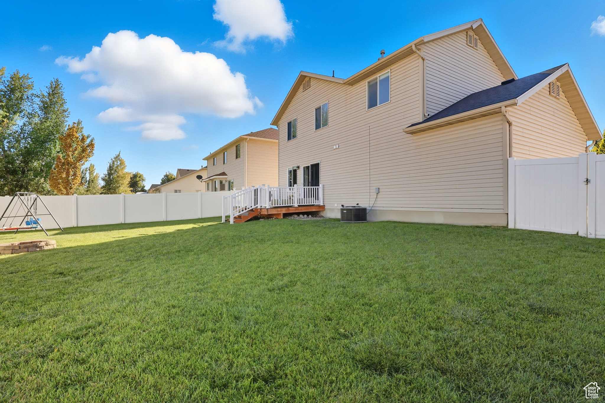 691 TRAIL CIR
