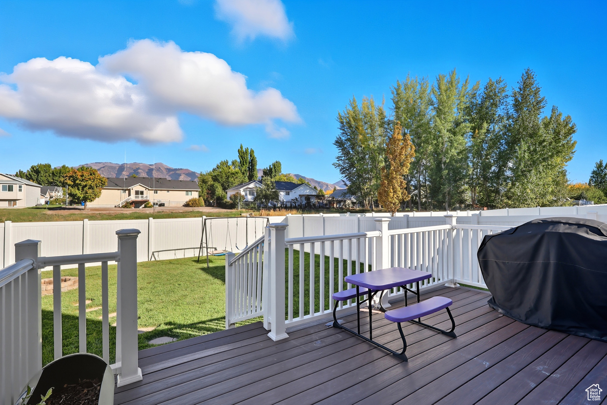 691 TRAIL CIR
