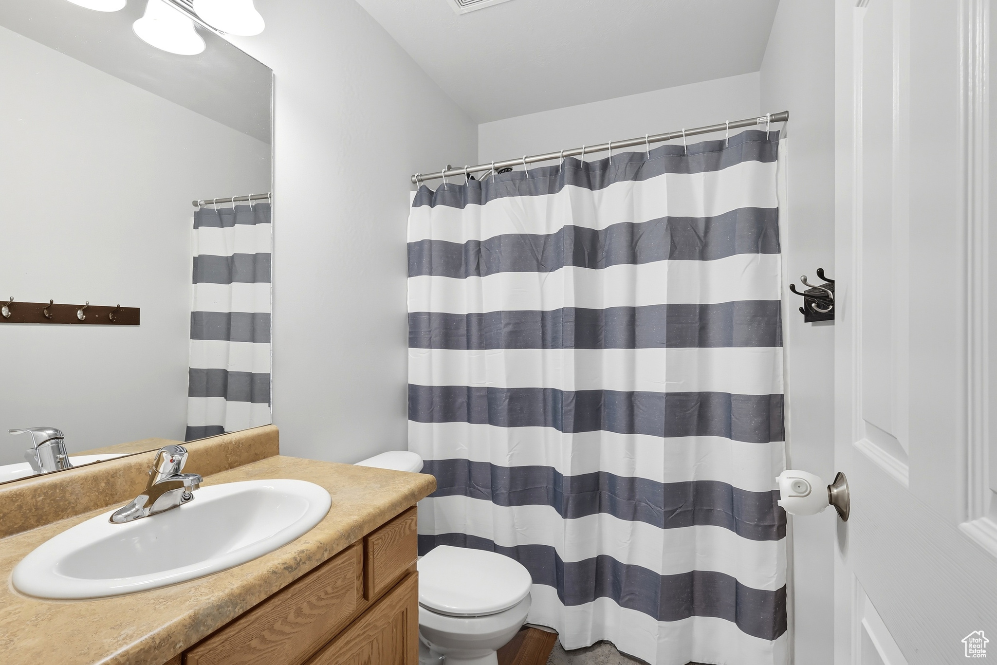 691 TRAIL CIR
