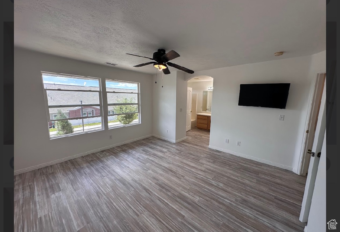 1129 W 1390 S