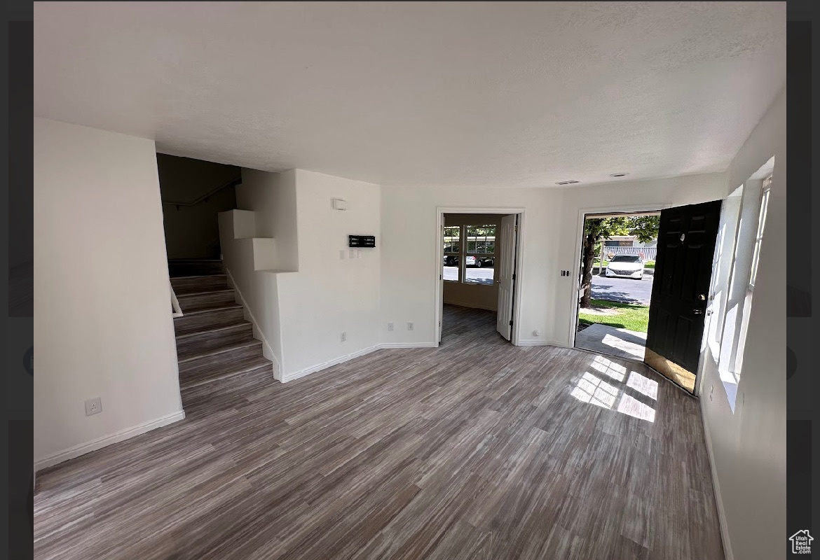 1129 W 1390 S