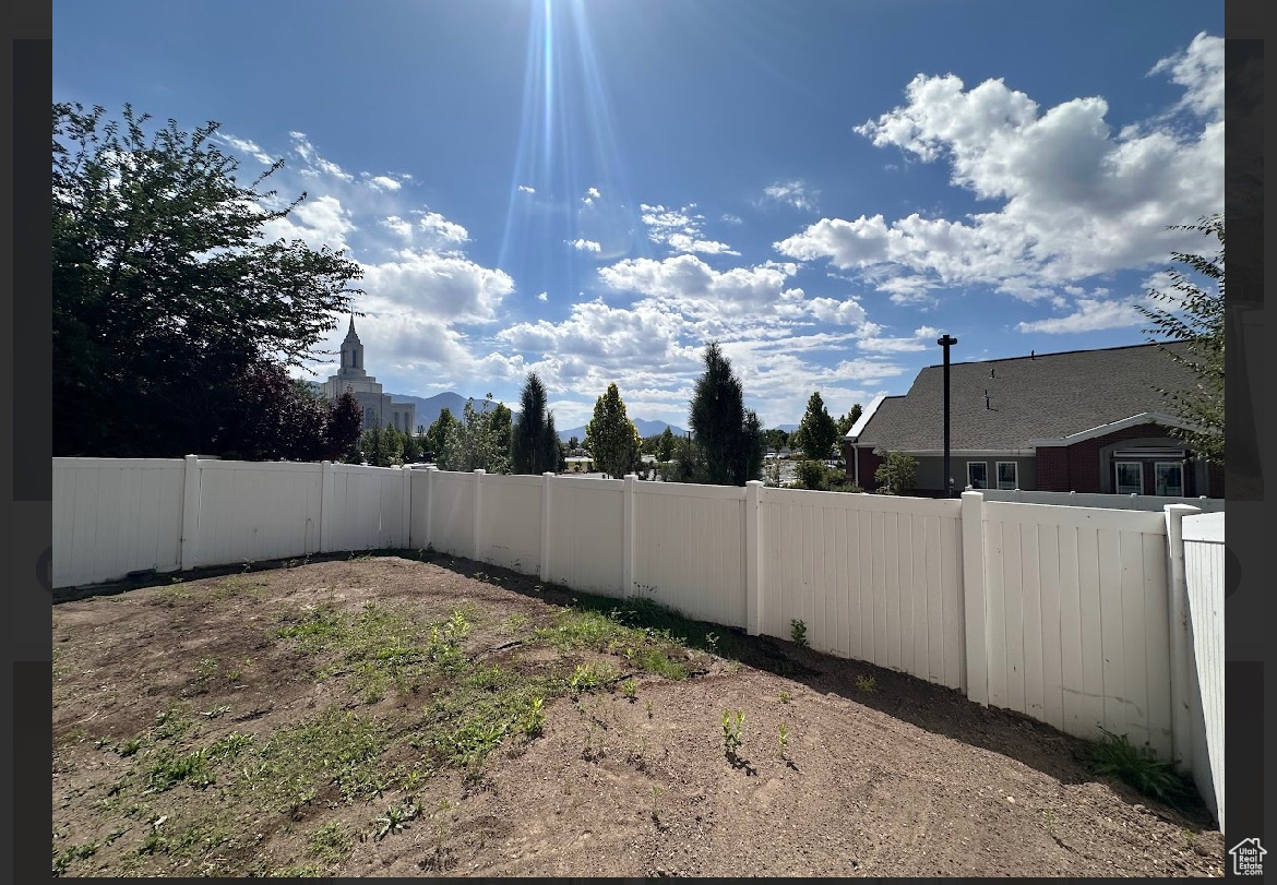 1129 W 1390 S
