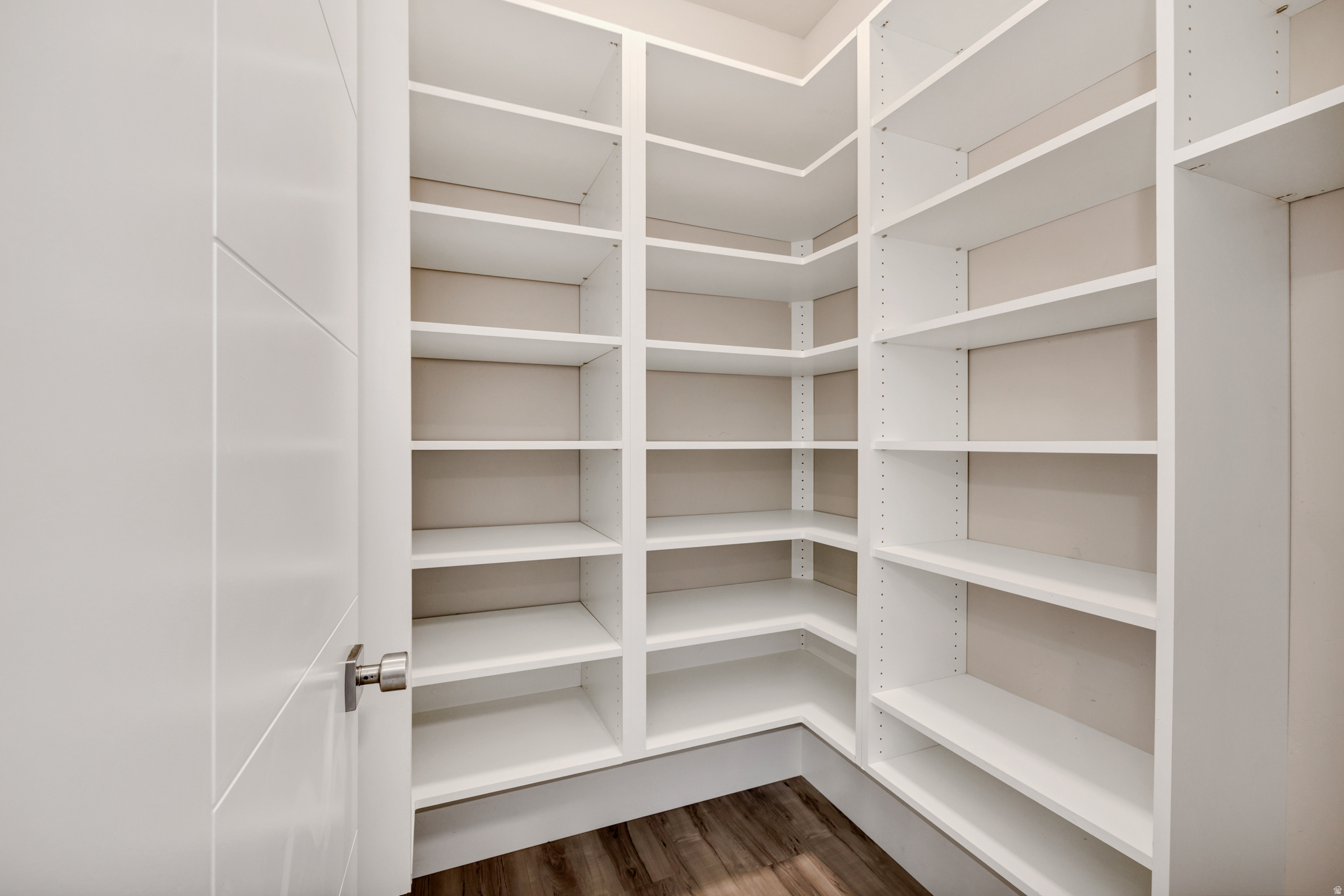 4009 S COTTONWOODS COURT