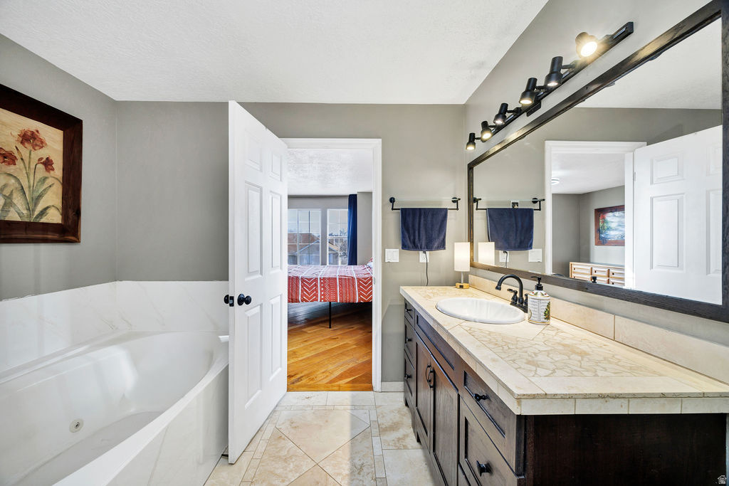 9766 S PENDLETON WAY