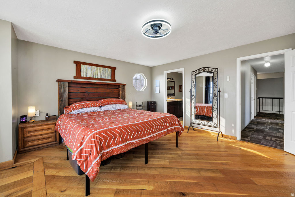 9766 S PENDLETON WAY