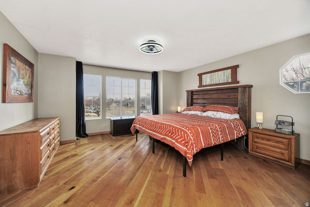 9766 S PENDLETON WAY