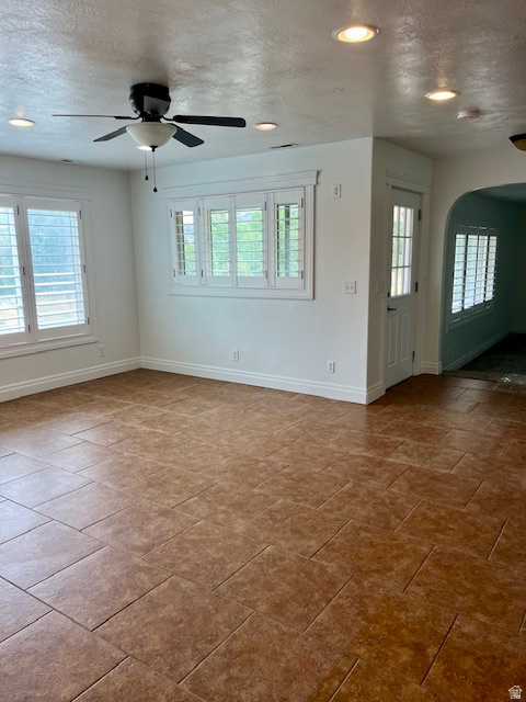 185 E SOUTH WEBER DR