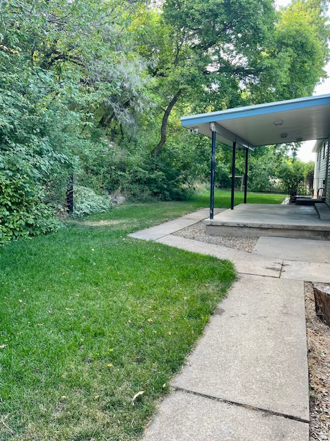 185 E SOUTH WEBER DR