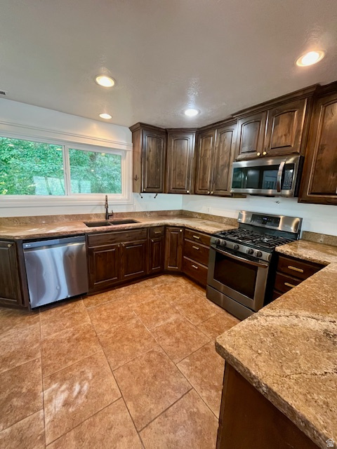 185 E SOUTH WEBER DR