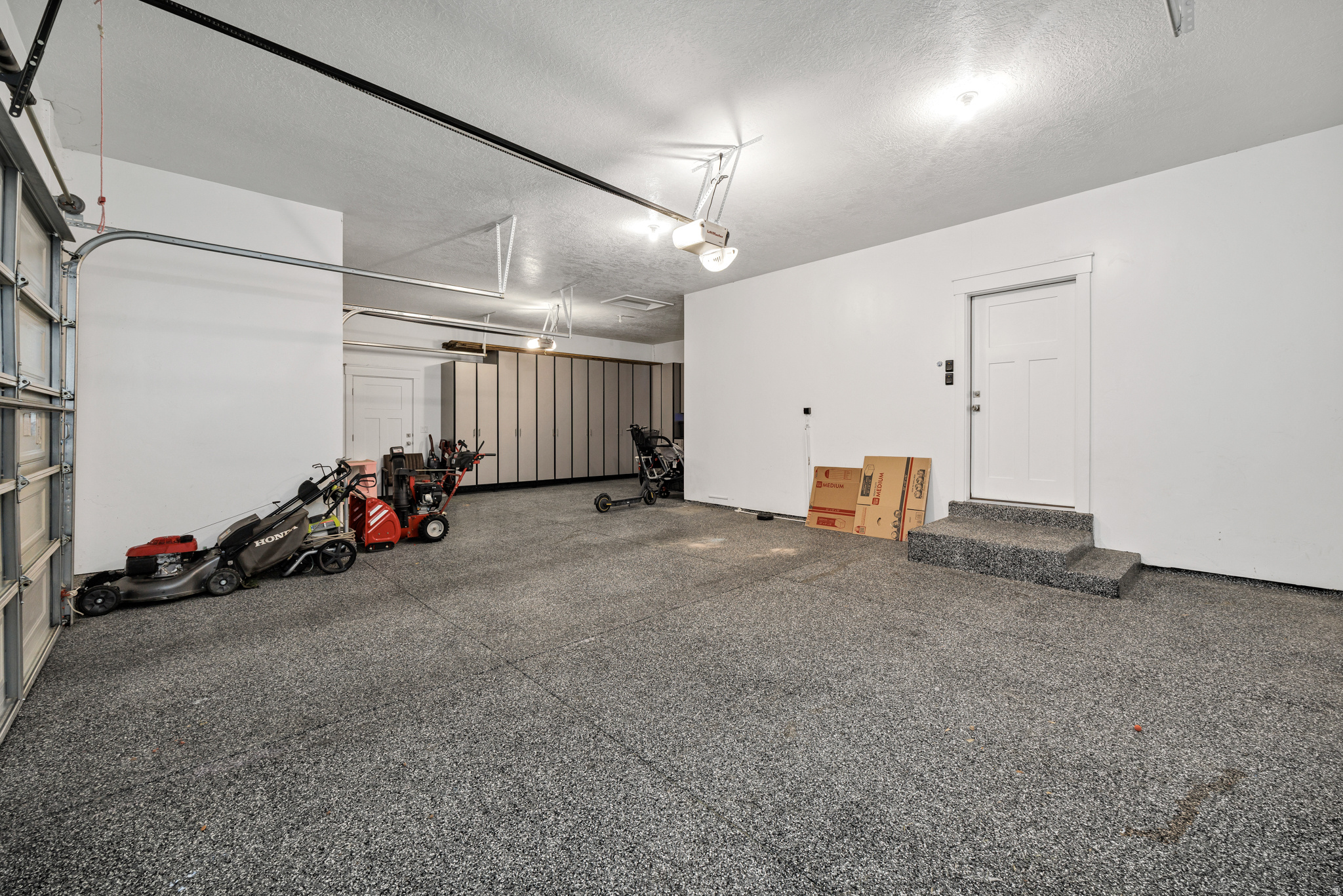 4009 S COTTONWOODS COURT