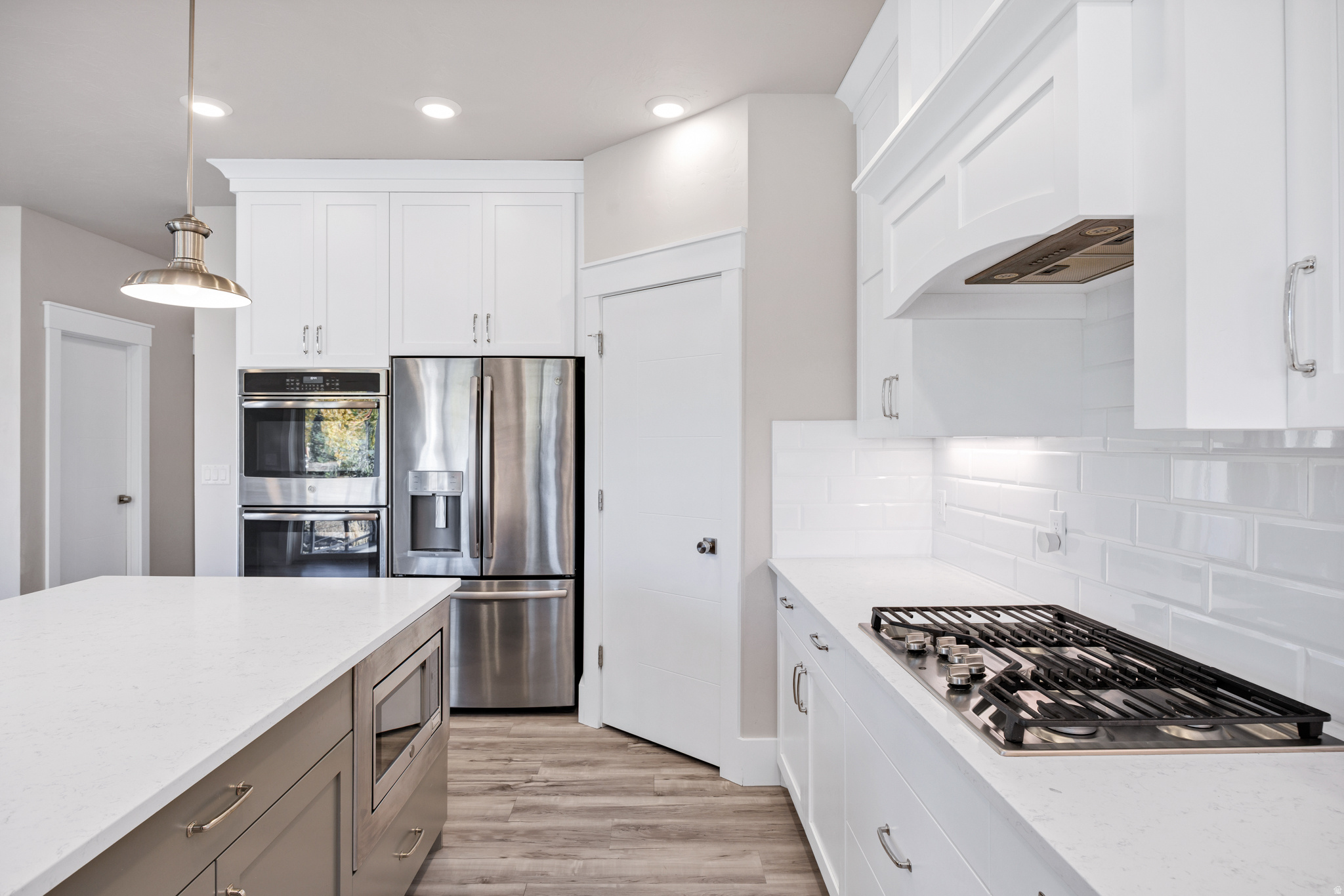 4009 S COTTONWOODS COURT