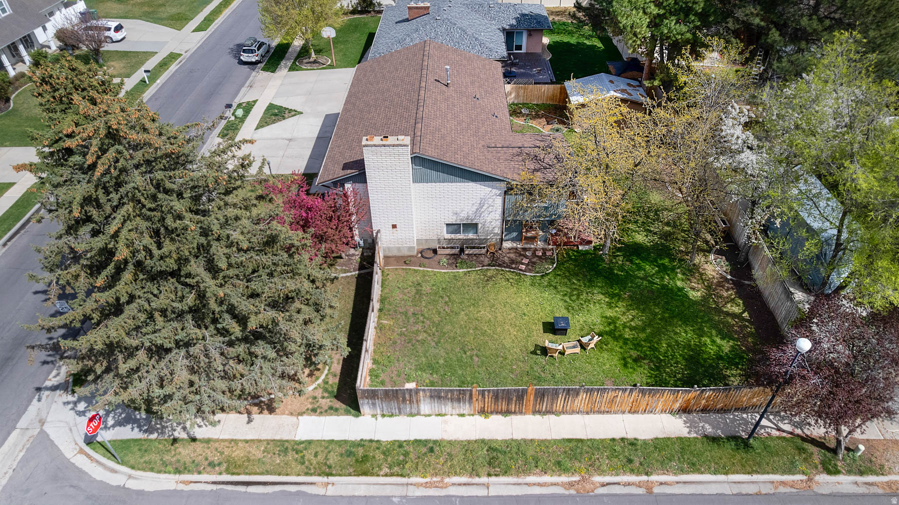 1758 E ABBEDALE LN