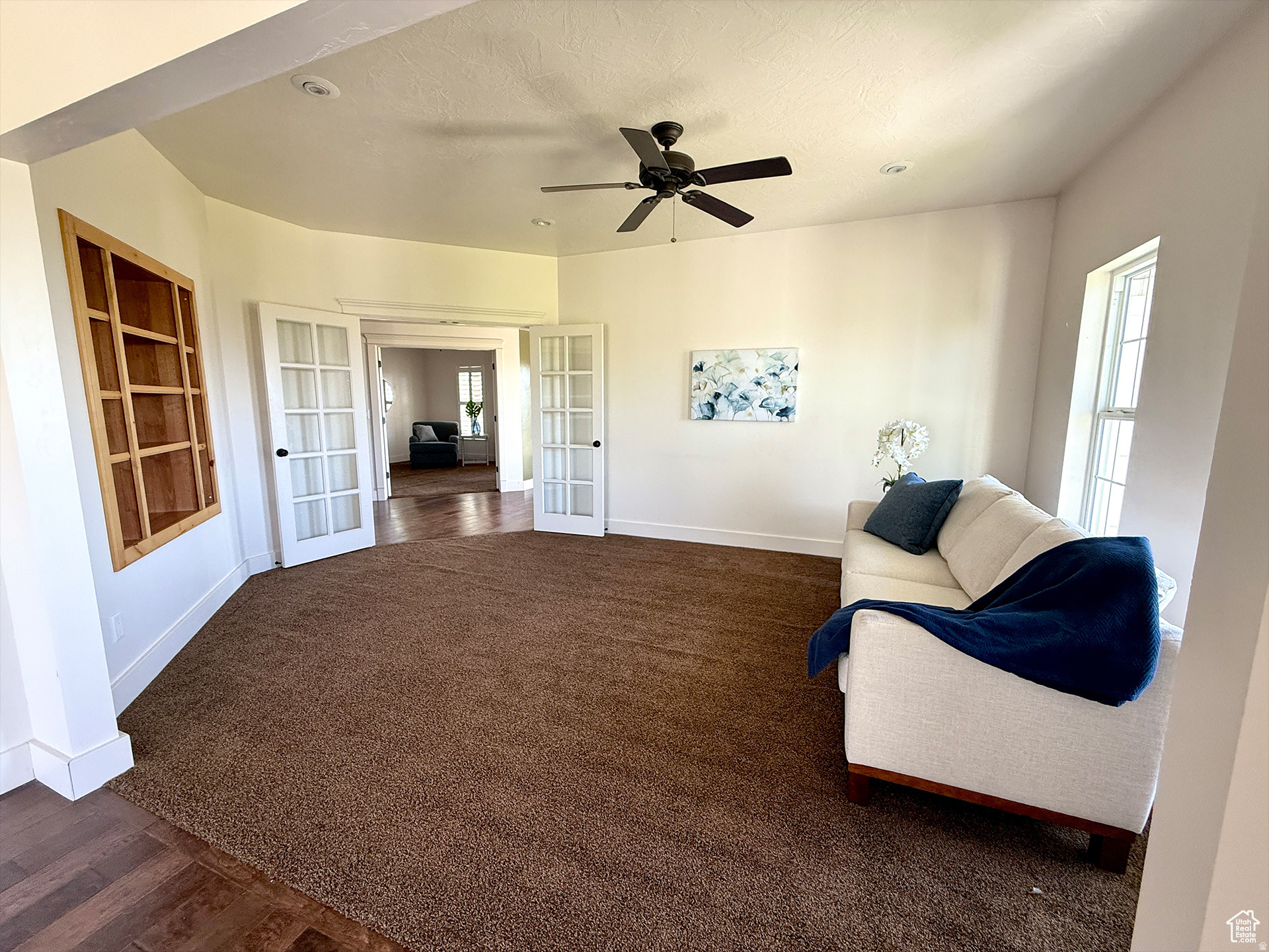 2307 MAPLE LEAF DR