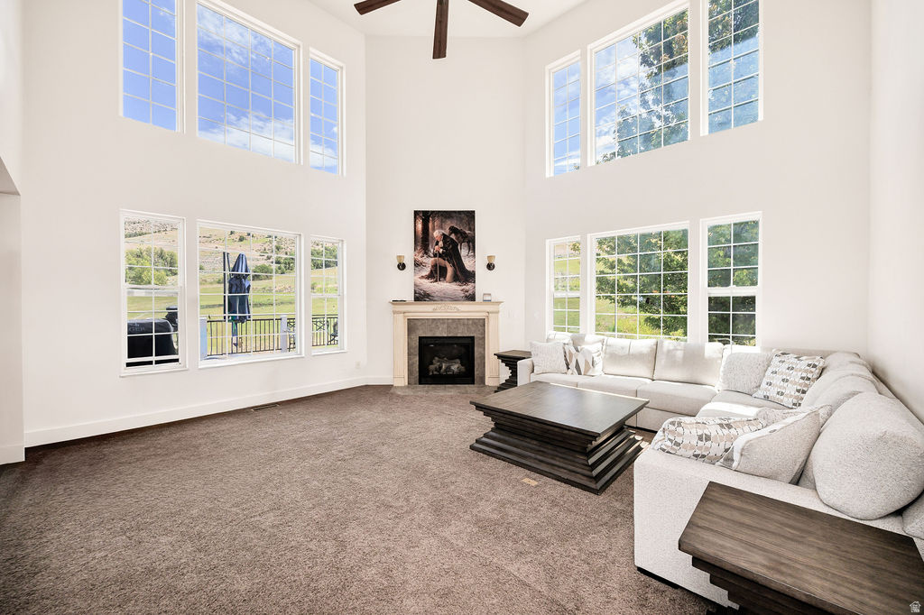 2307 MAPLE LEAF DR