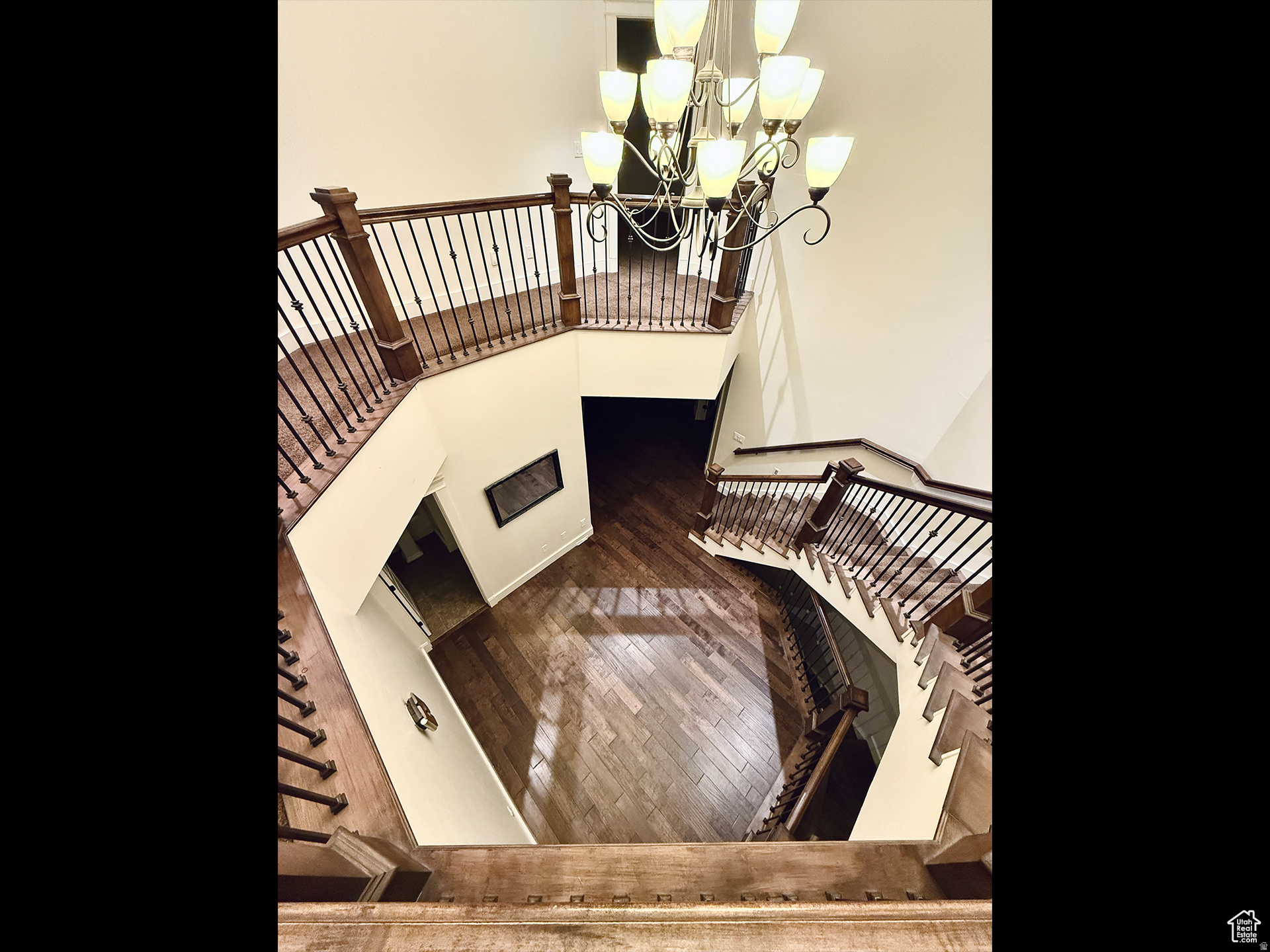 2307 MAPLE LEAF DR