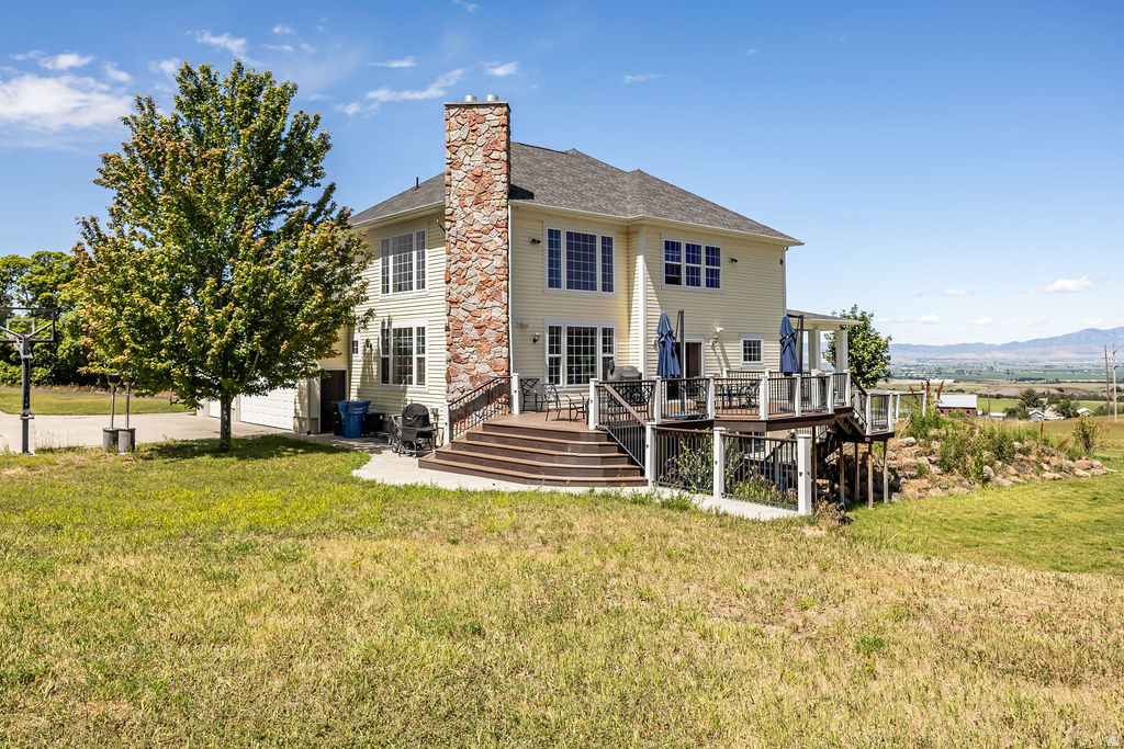 2307 MAPLE LEAF DR