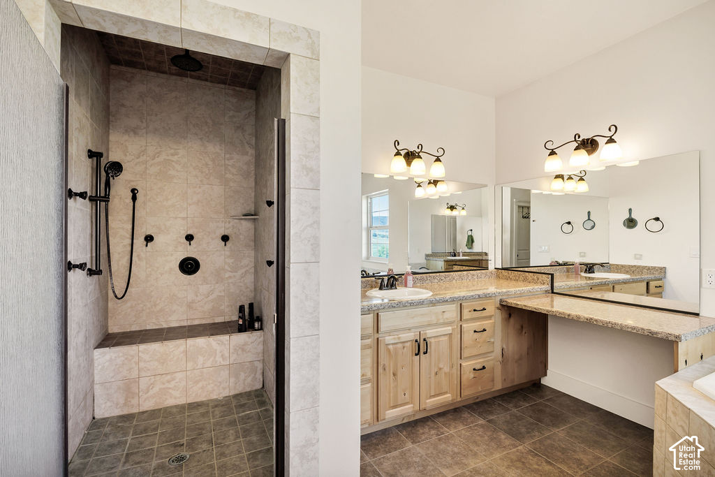 2307 MAPLE LEAF DR