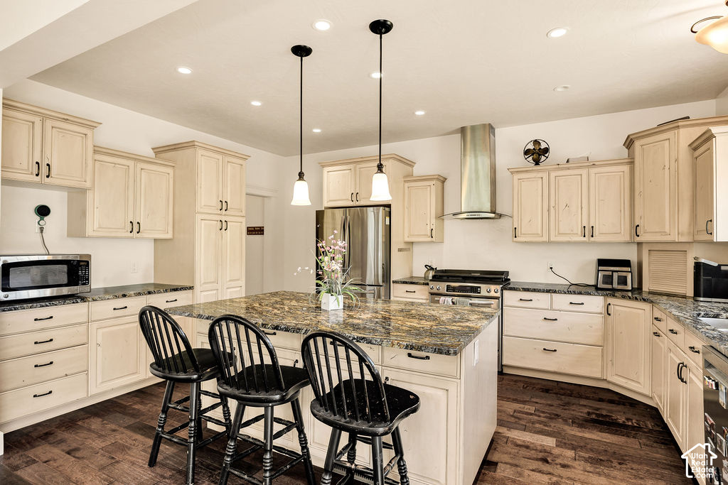 2307 MAPLE LEAF DR
