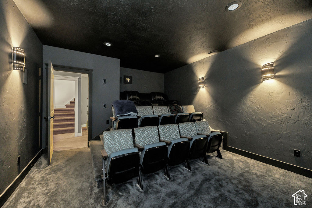 2307 MAPLE LEAF DR
