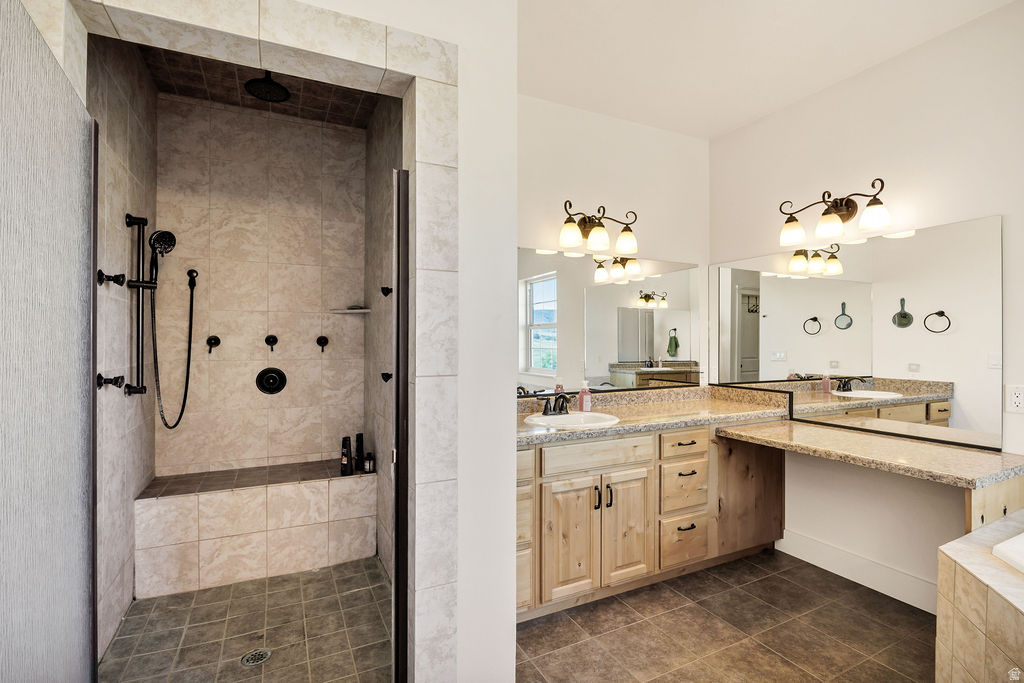 2307 MAPLE LEAF DR