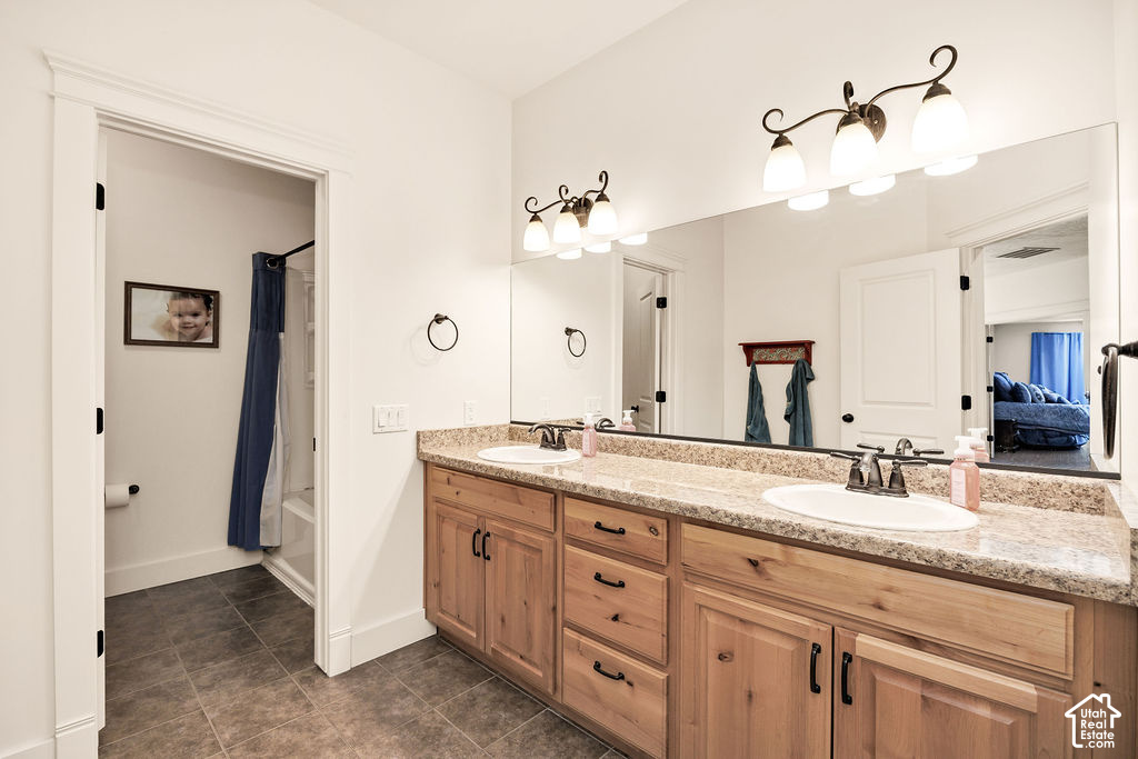 2307 MAPLE LEAF DR