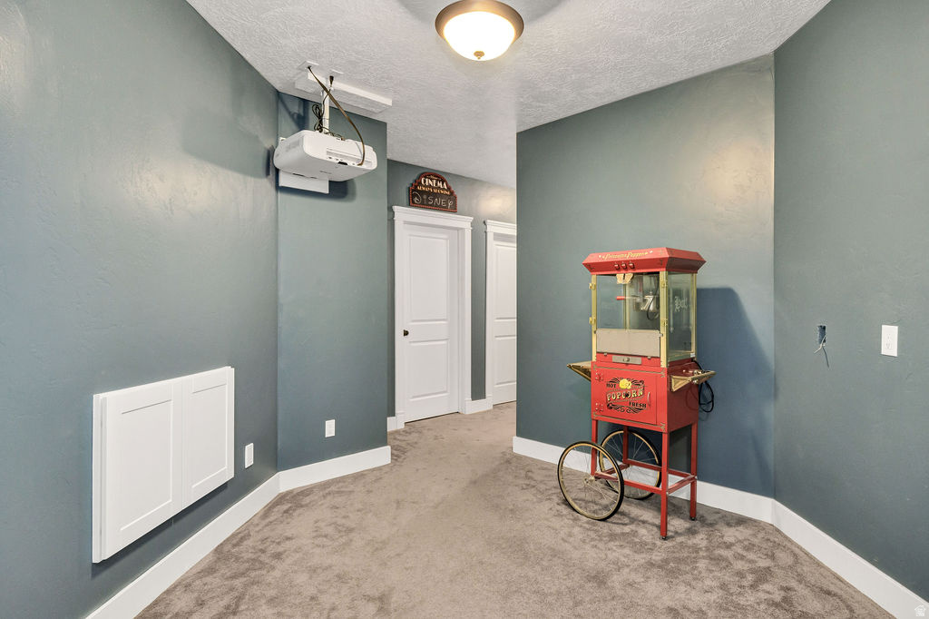 2307 MAPLE LEAF DR