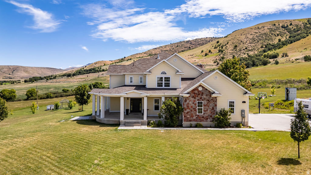 2307 MAPLE LEAF DR