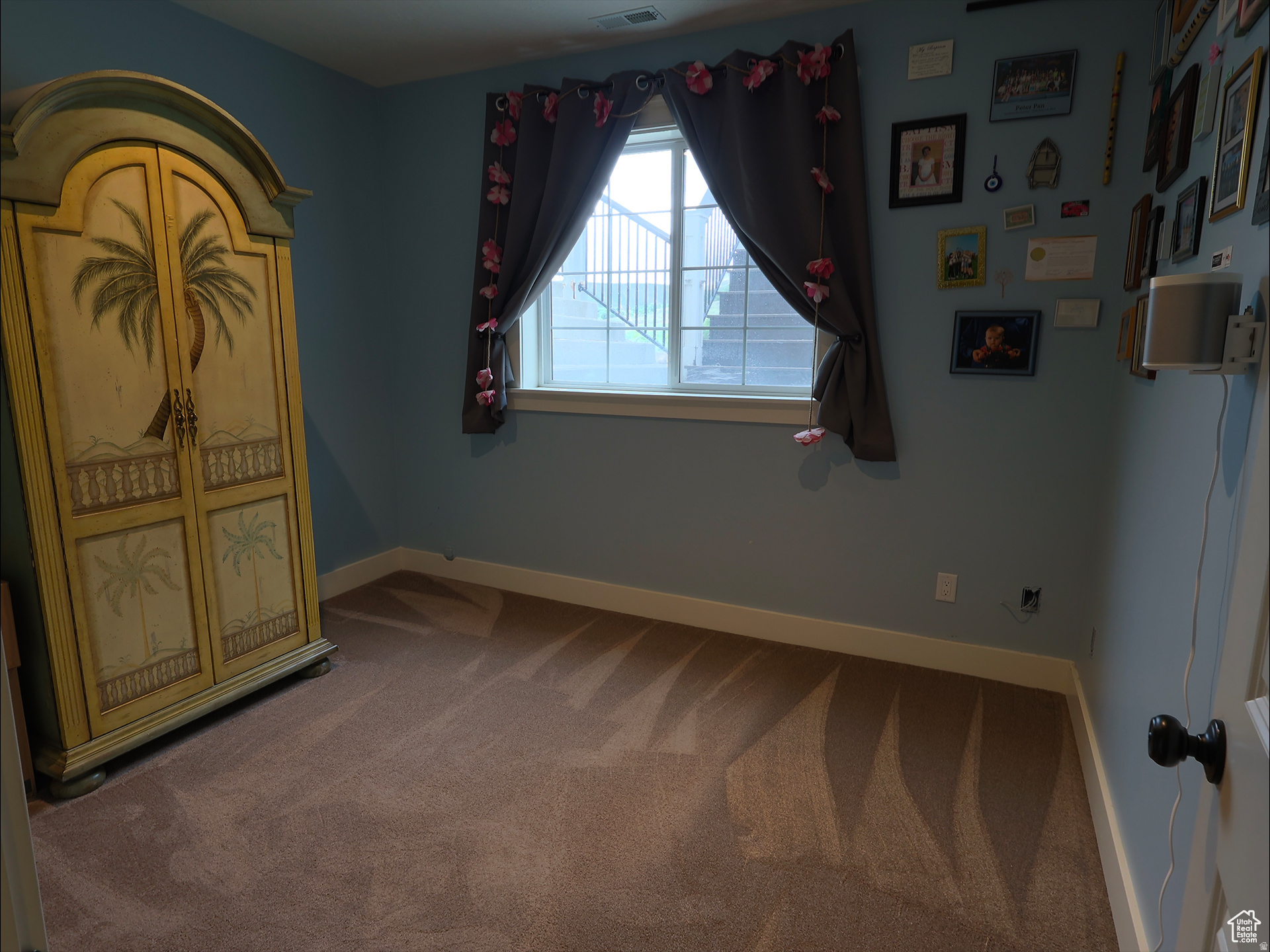 2307 MAPLE LEAF DR