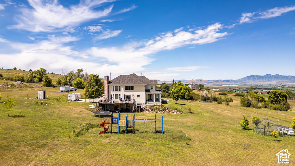 2307 MAPLE LEAF DR