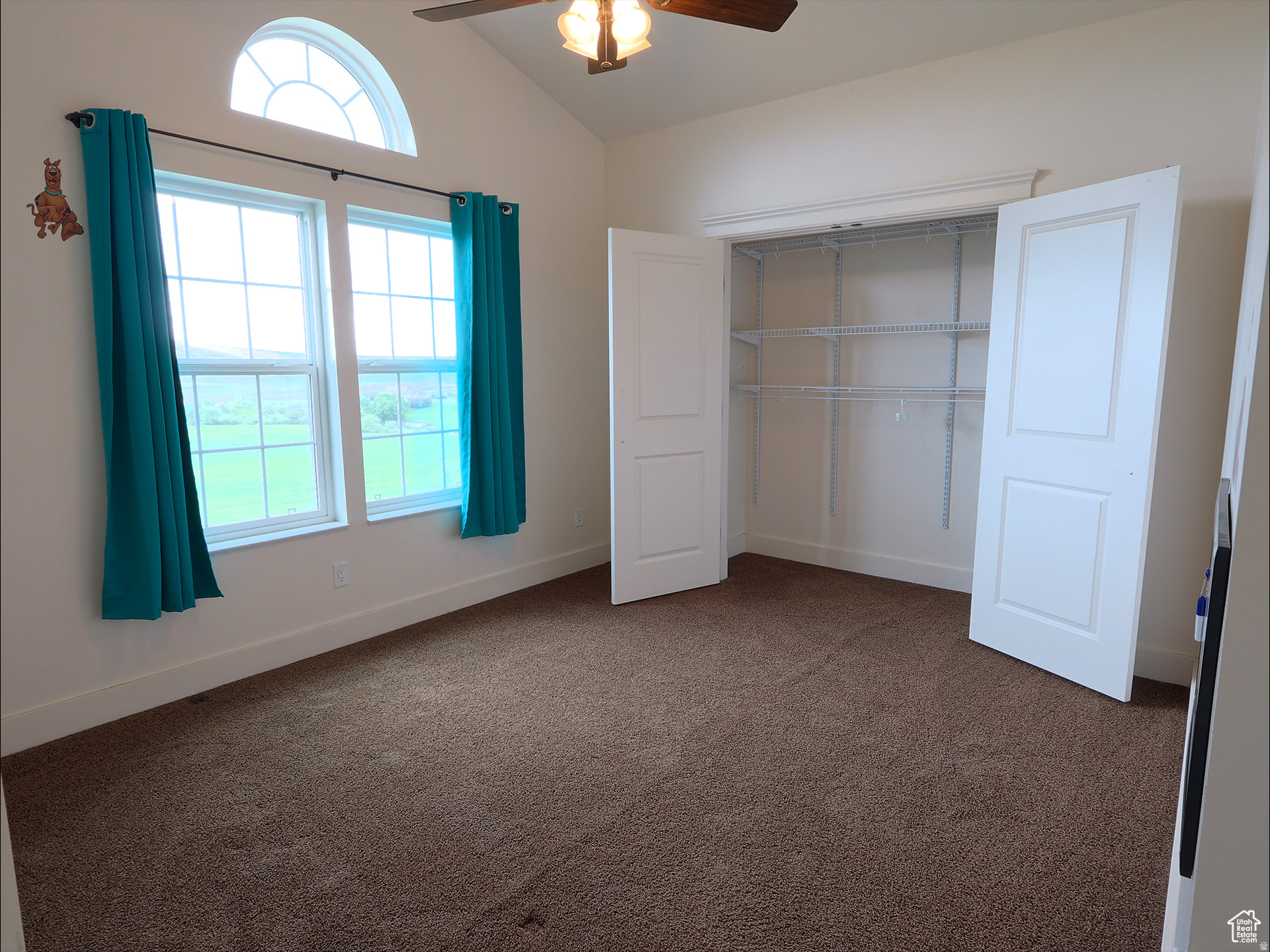 2307 MAPLE LEAF DR