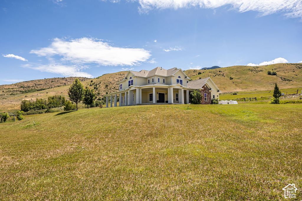 2307 MAPLE LEAF DR