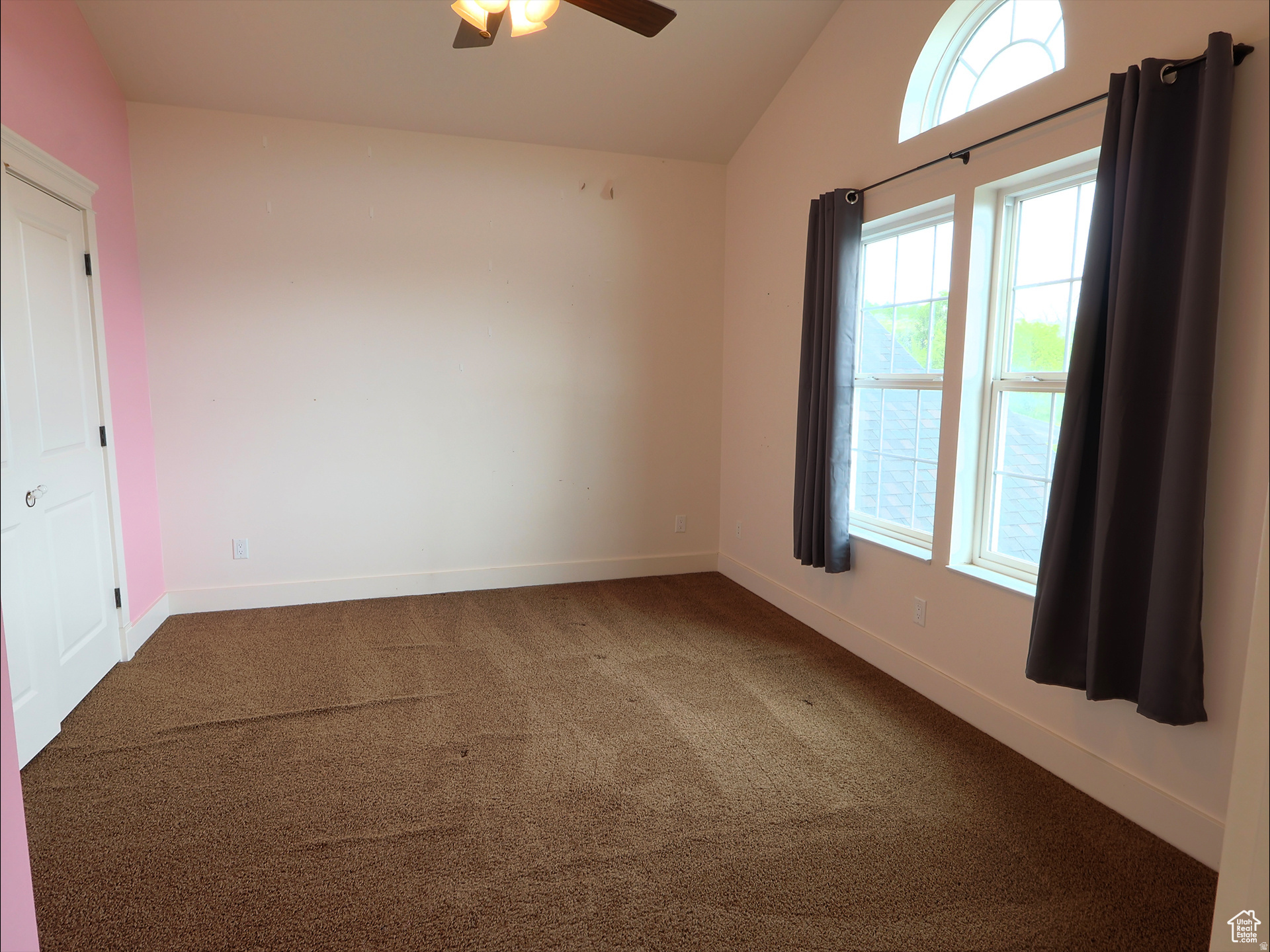 2307 MAPLE LEAF DR