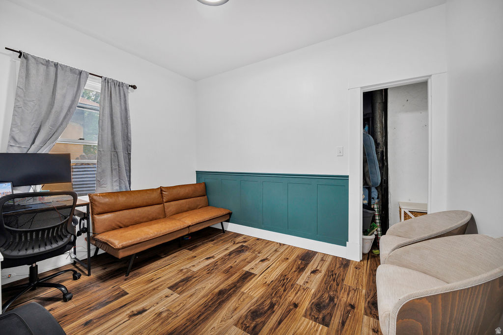 2021 S GRAMERCY AVE