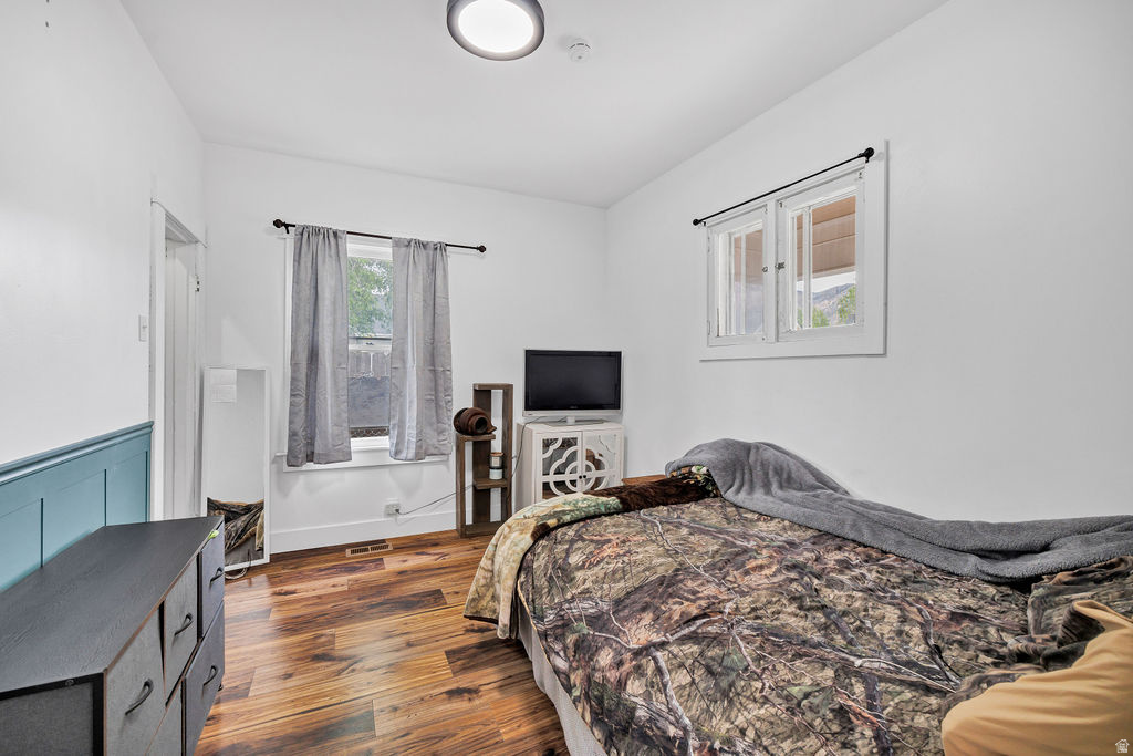 2021 S GRAMERCY AVE