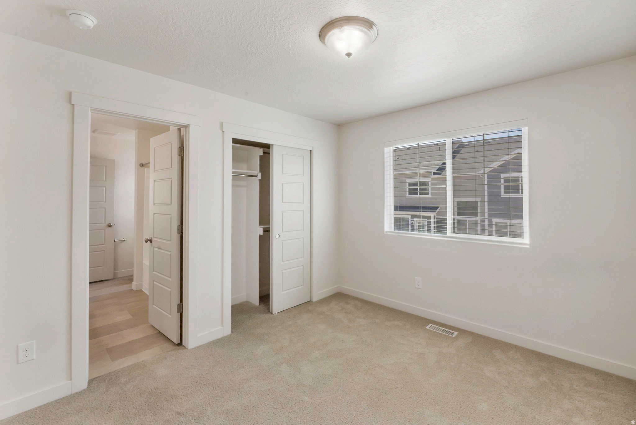 3747 W DREXLER DR