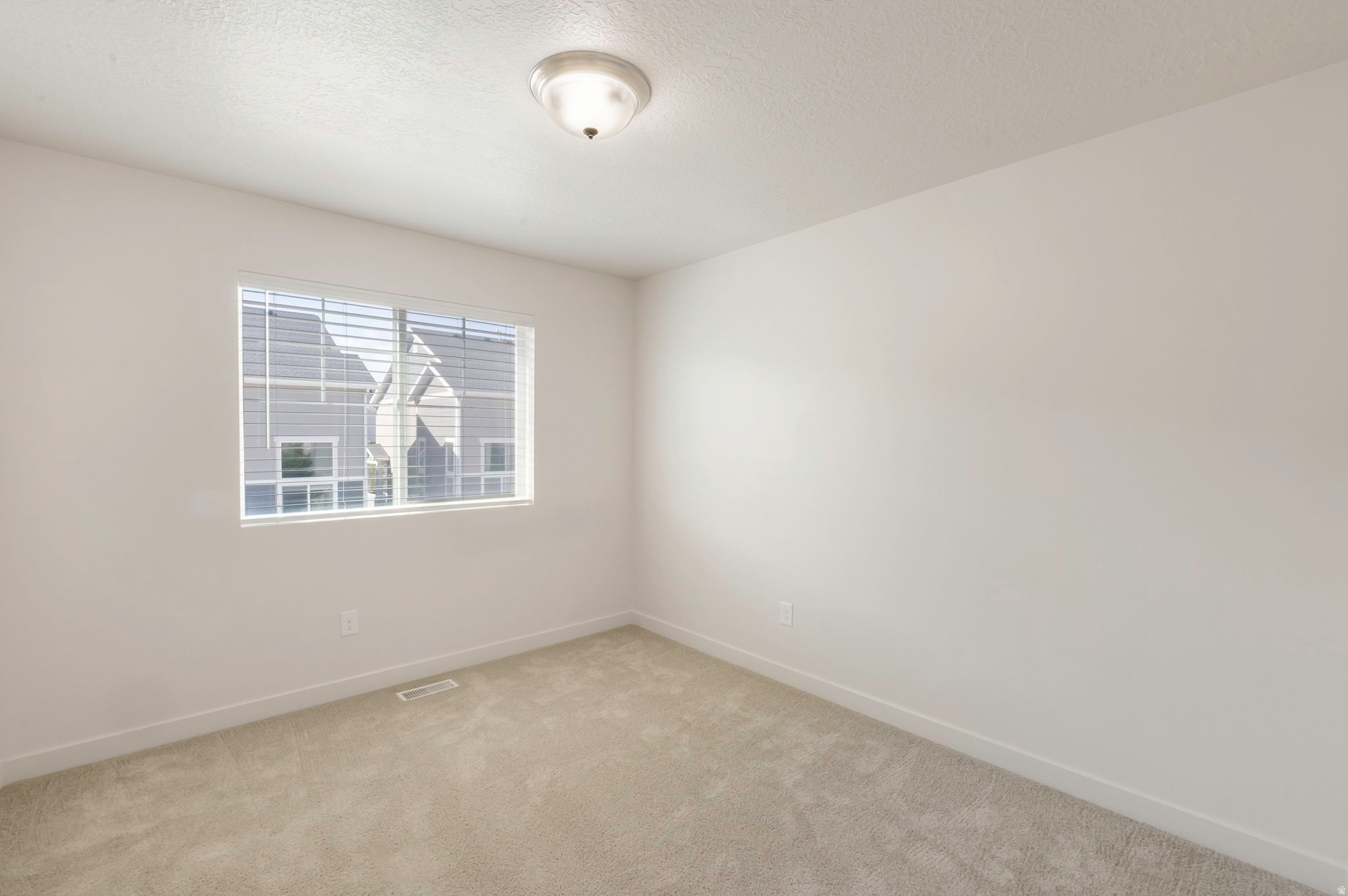 3747 W DREXLER DR