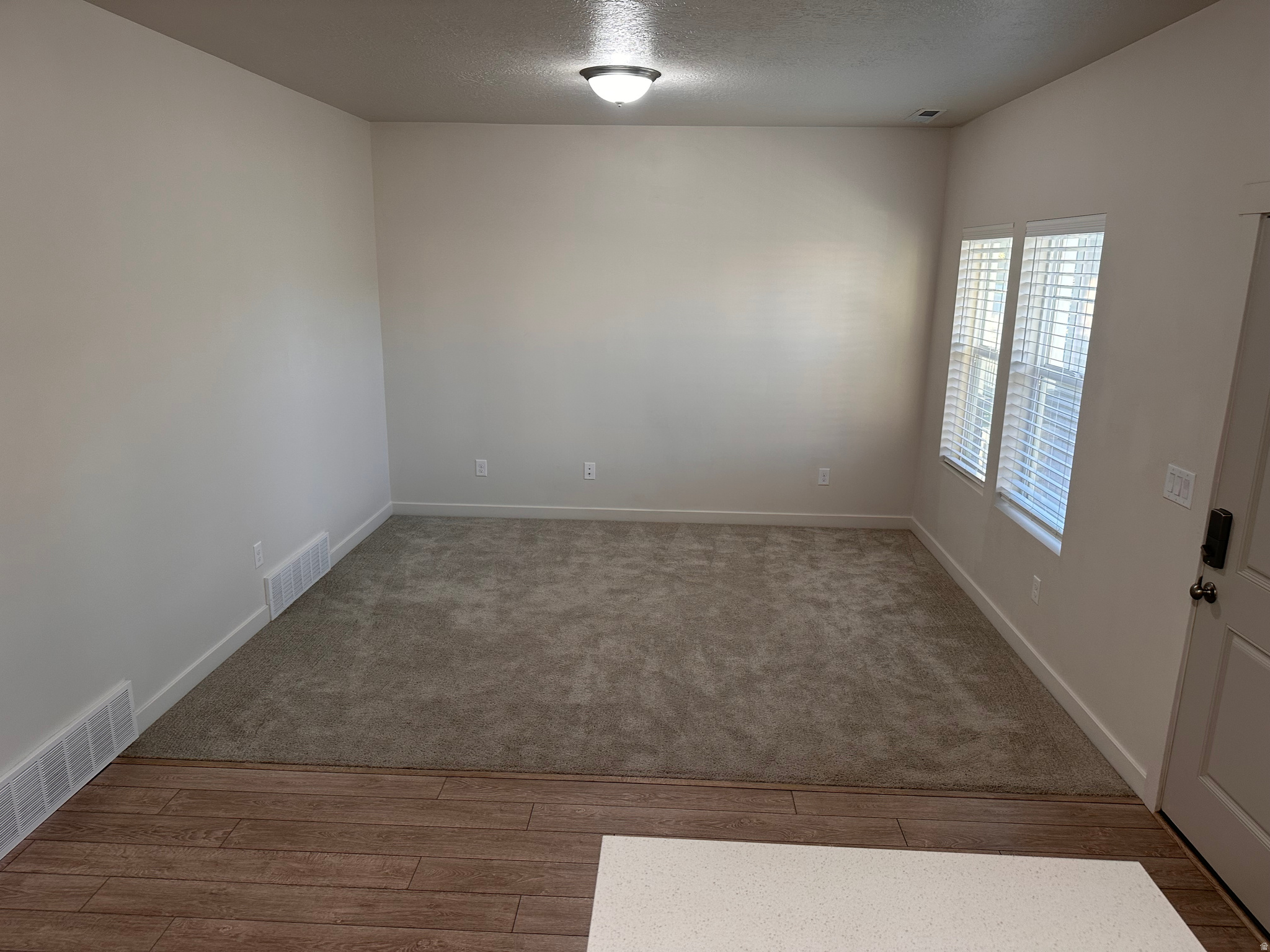 3747 W DREXLER DR