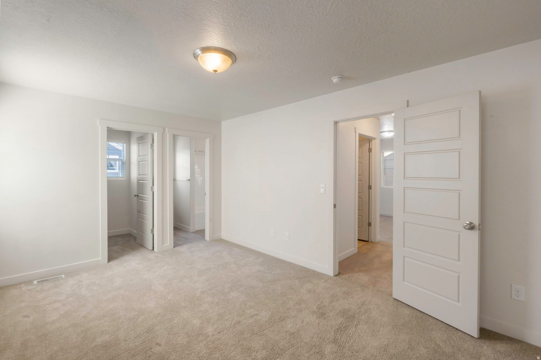 3747 W DREXLER DR