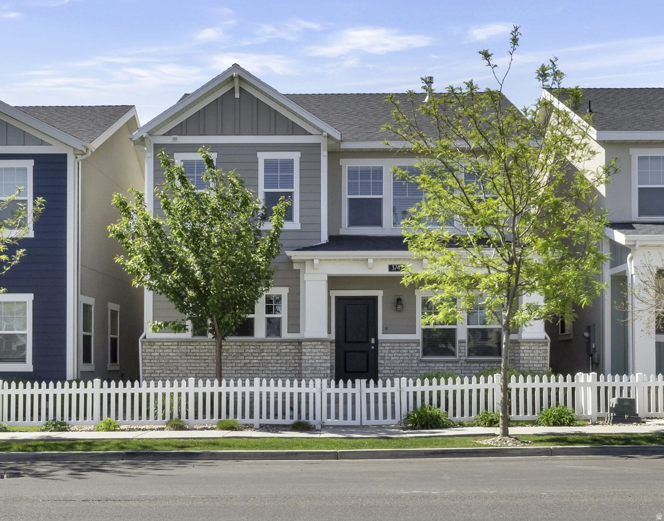 3747 W DREXLER DR