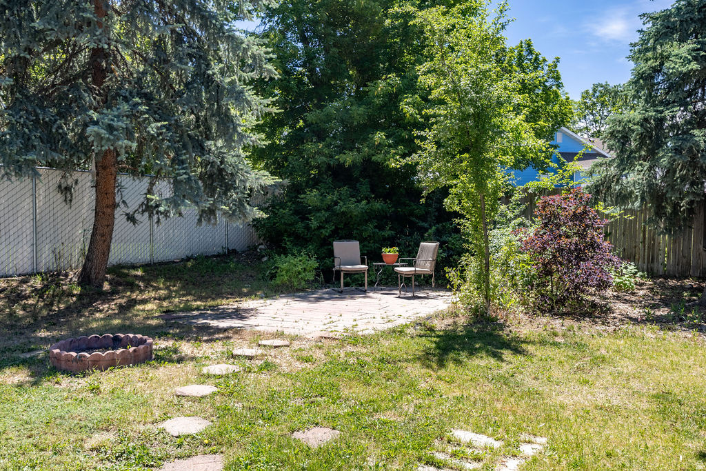 373 E SPRING CREEK RD