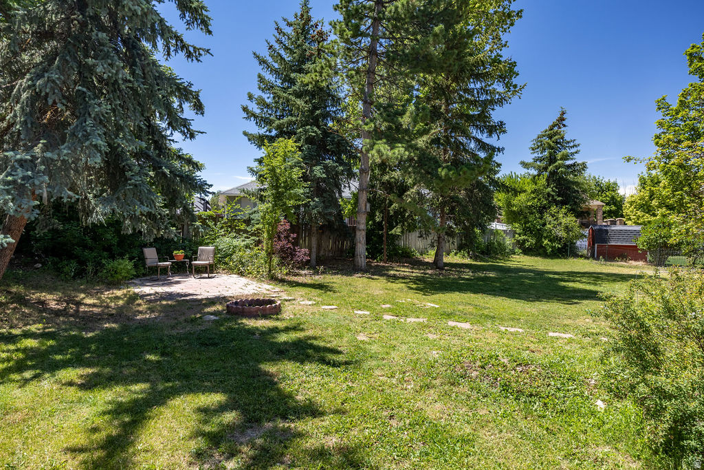 373 E SPRING CREEK RD