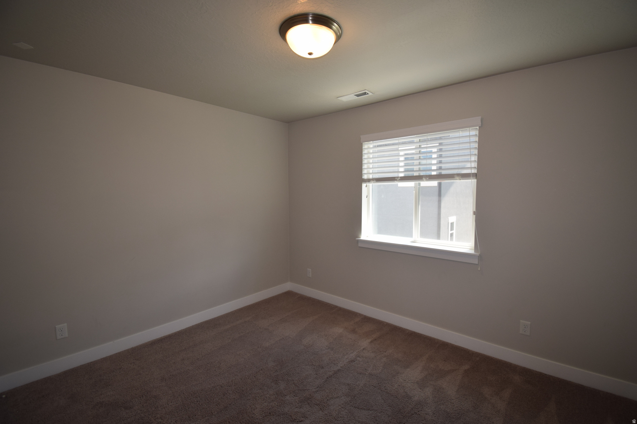4929 W RED RUBY LN
