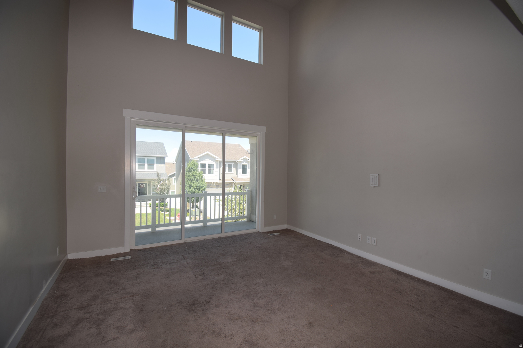 4929 W RED RUBY LN