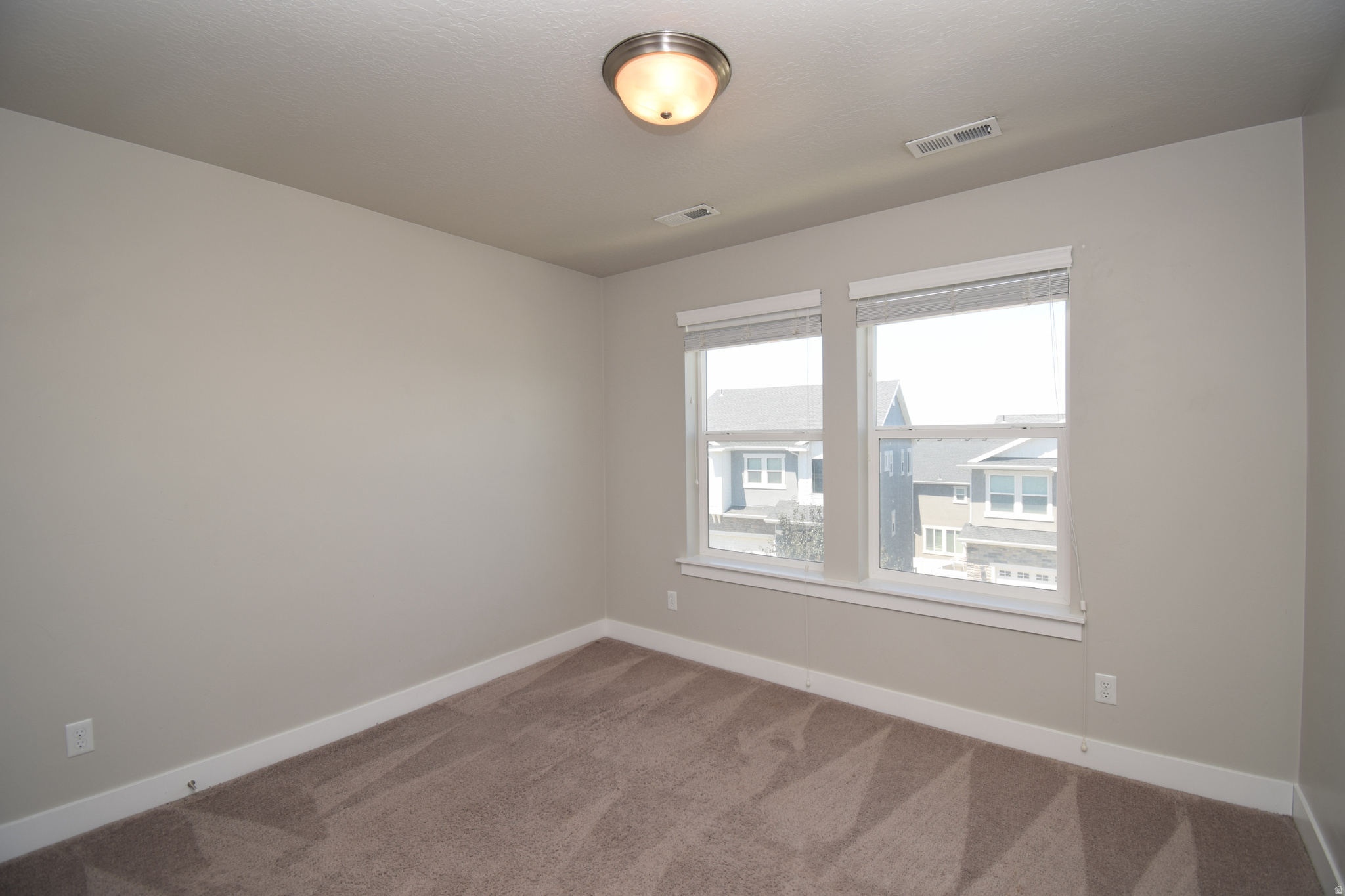 4929 W RED RUBY LN