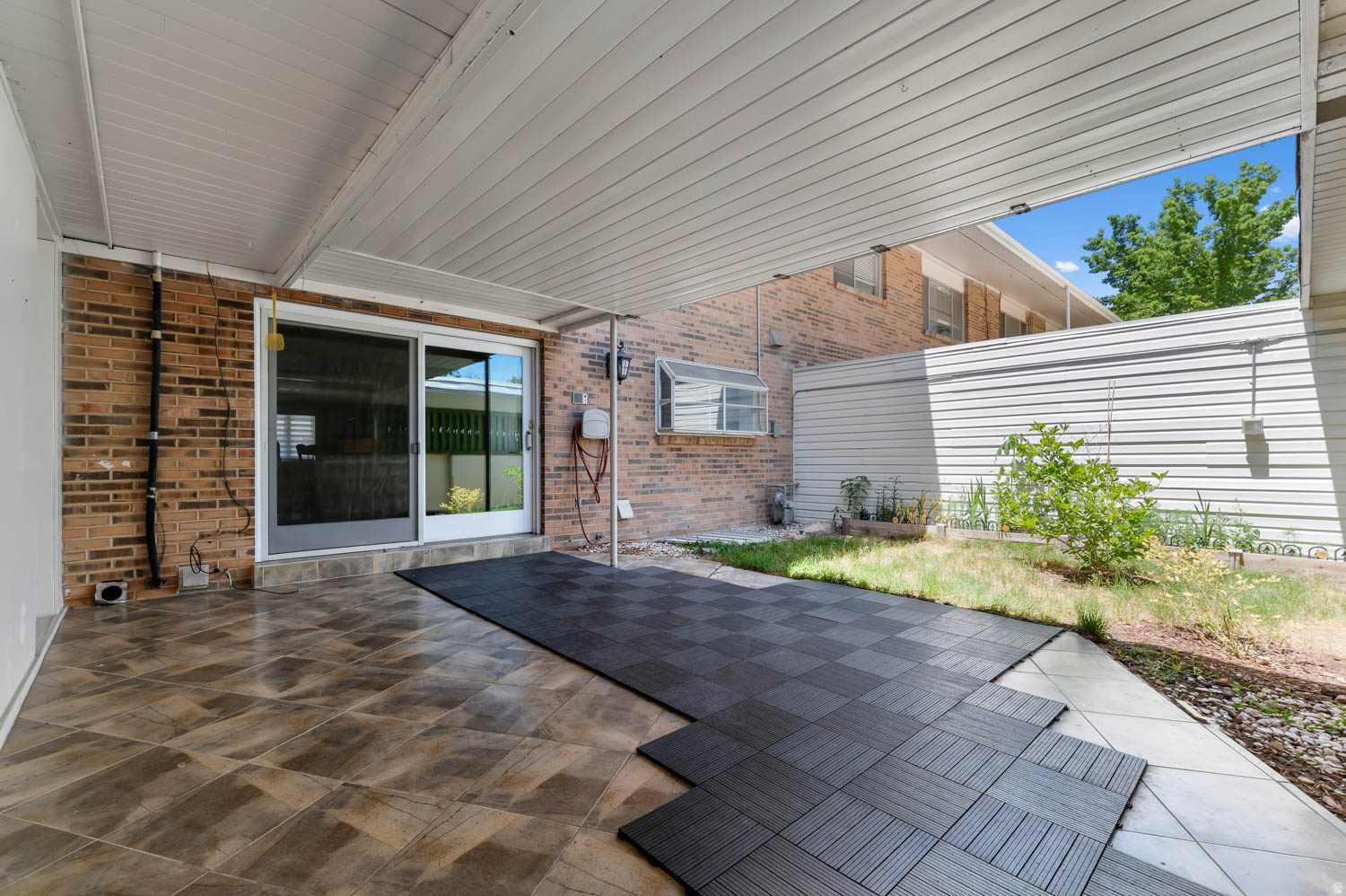 745 E THREE FOUNTAINS CIR #43