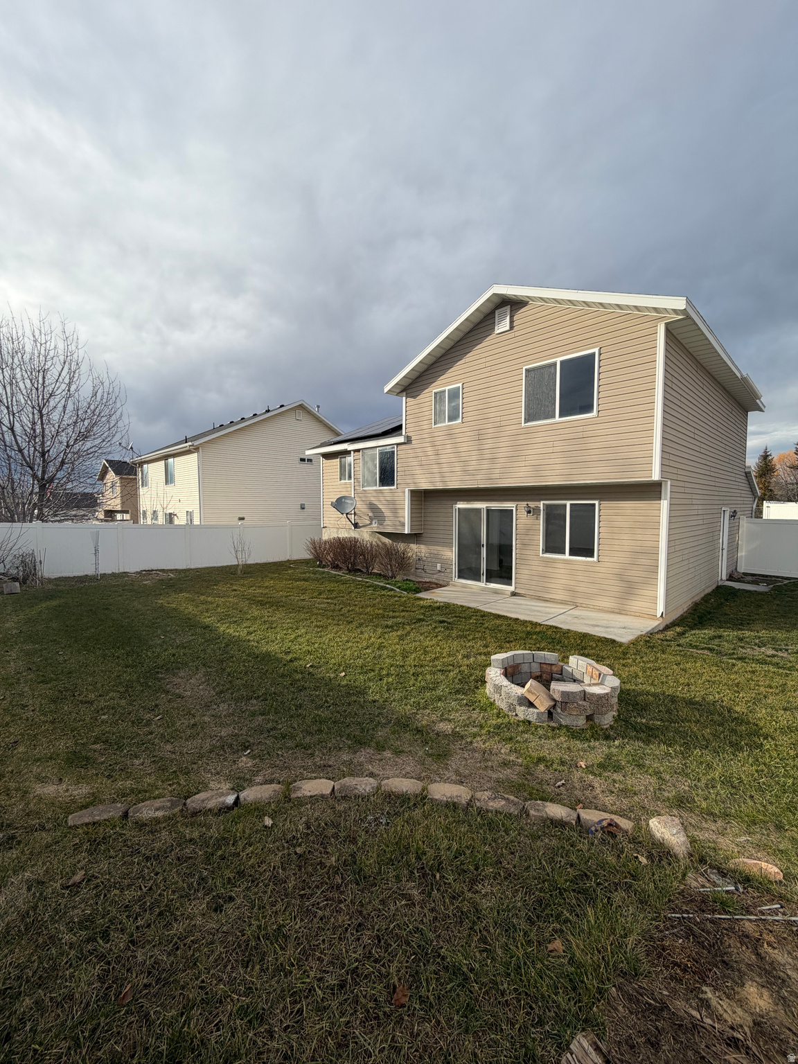 530 E RED OAK DR