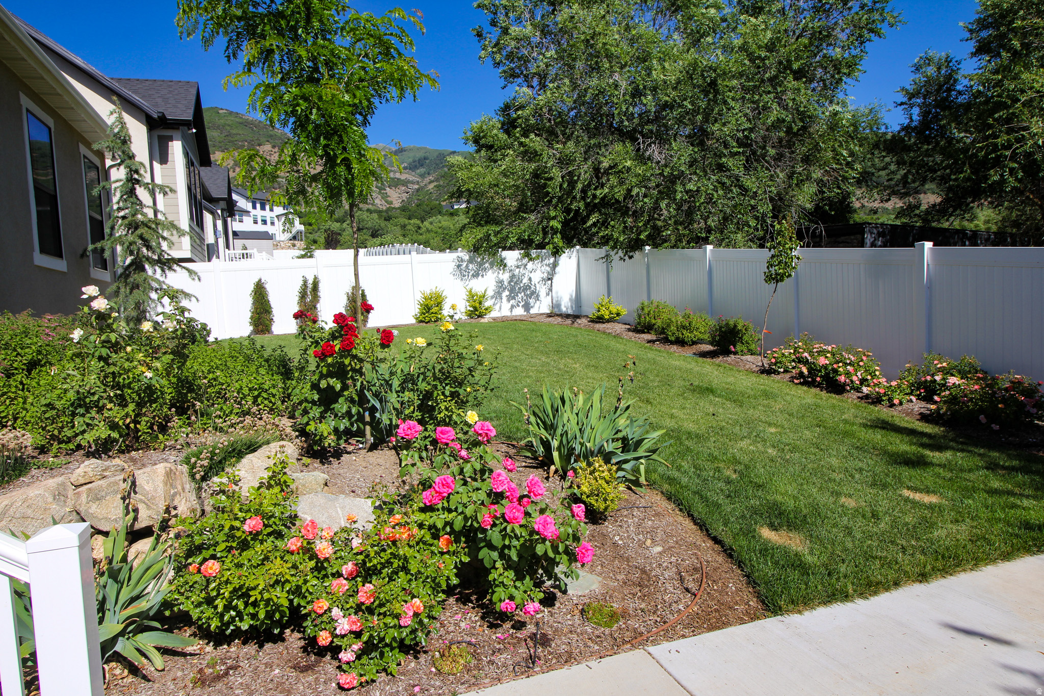 1390 E ORCHARD RIDGE LN